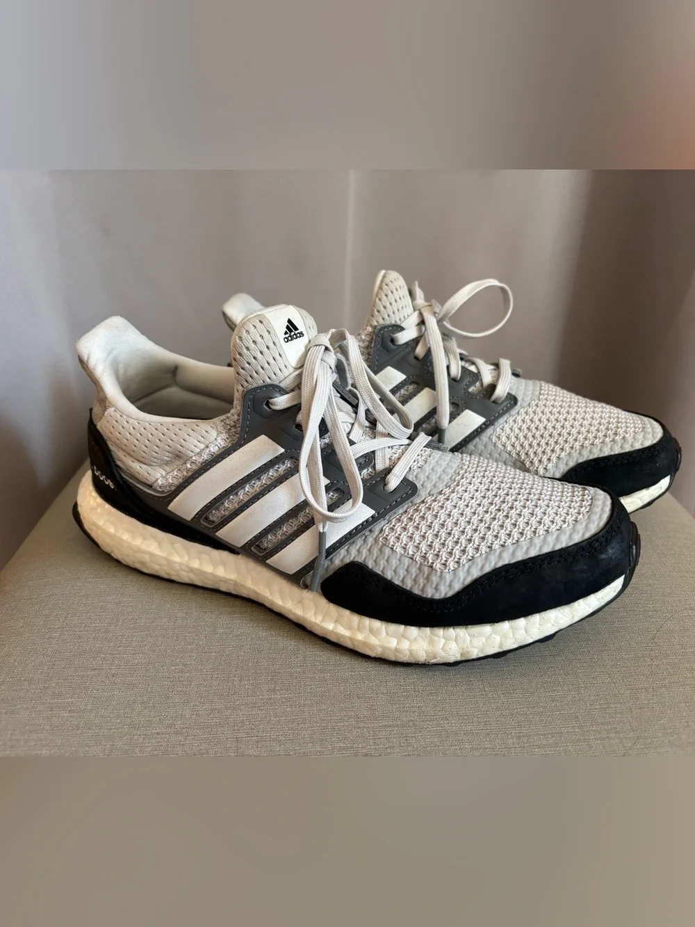 Adidas Ultraboost 1.0 S&L in Grey and Black- men’s/ boys size 6.5